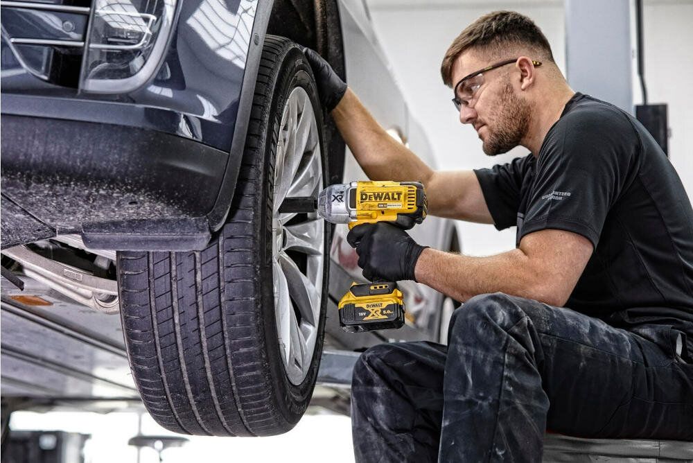 DeWalt DCF899N_2