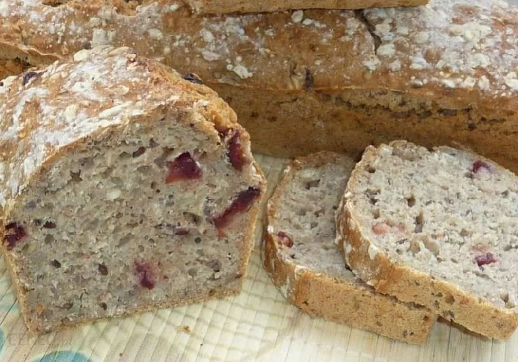 Bezglutenowa mieszanka do wypieku chleba z żurawiną 500g