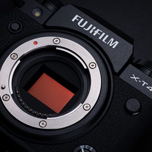 FUJIFILM X-T4