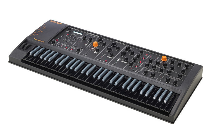 Studiologic Sledge Black Edition