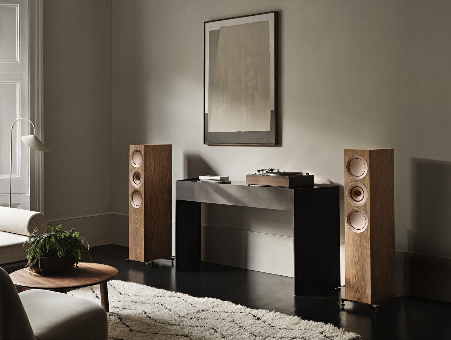 Kef R7