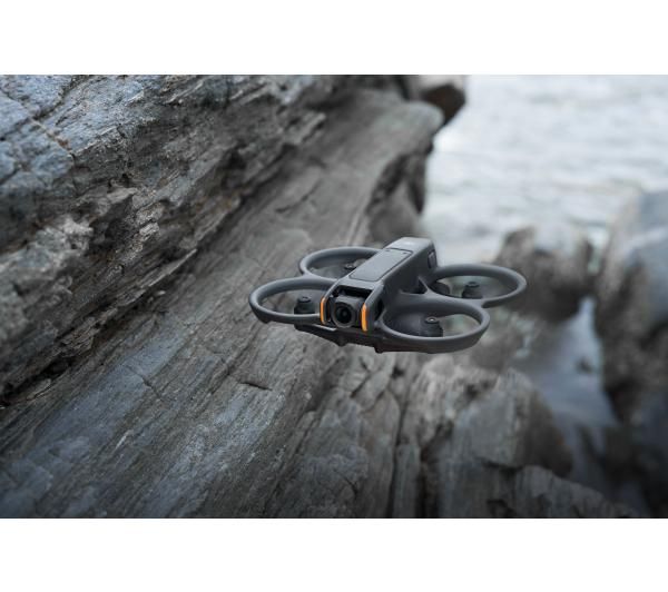 Dron DJI Avata 2 Fly More Combo.2