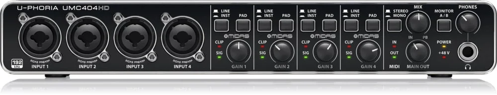 Behringer UMC404HD