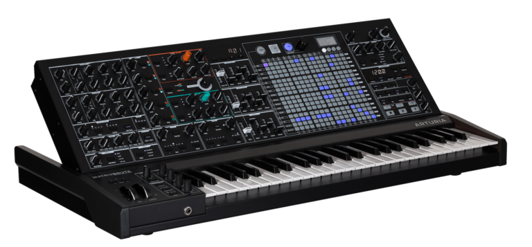 Arturia MatrixBrute Noir Edition