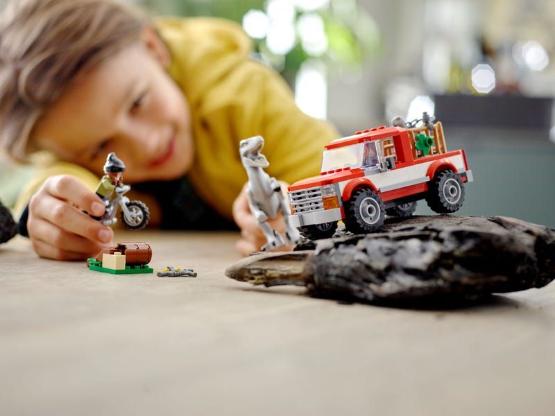 LEGO Jurassic World 76946 - 3
