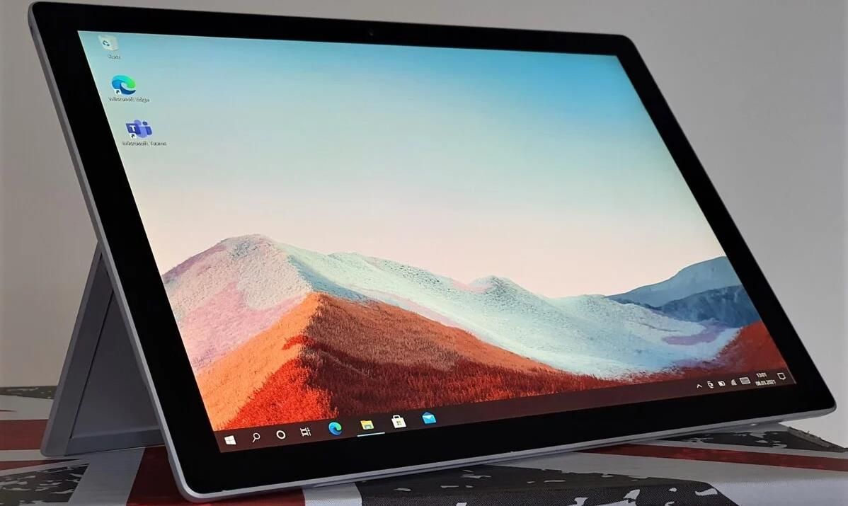 Microsoft Surface Pro 7+