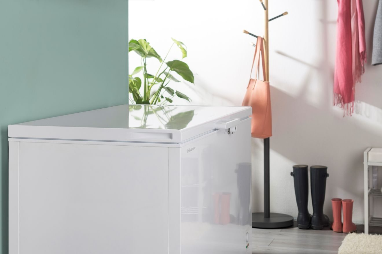 Hisense zintegrowany uchwyt
