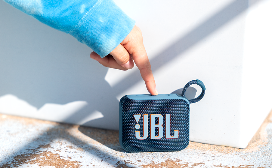 JBL Go 4 lifestyle 1