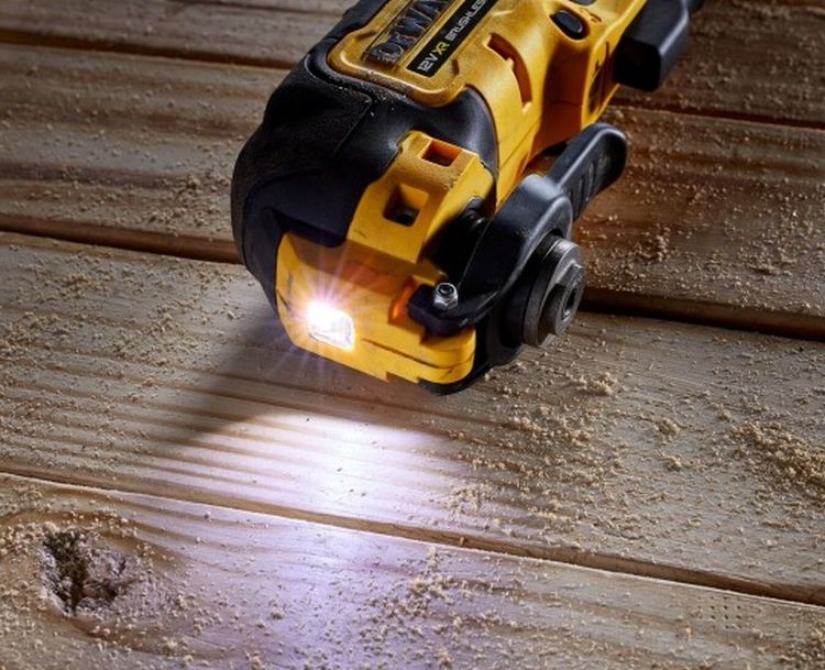 DeWALT