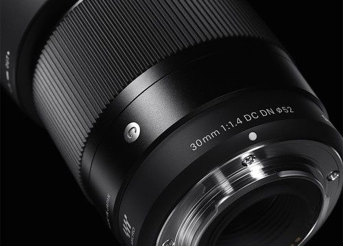 Sigma C 30 mm f/1.4 DC DN / Micro 4/3