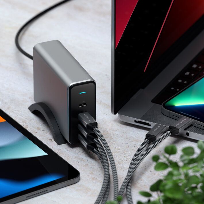 Satechi GaN Charger 165W