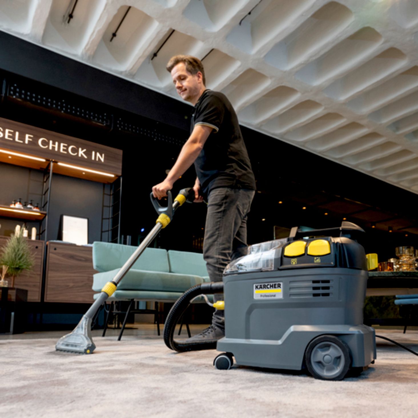 Karcher Puzzi 8/1 - 2