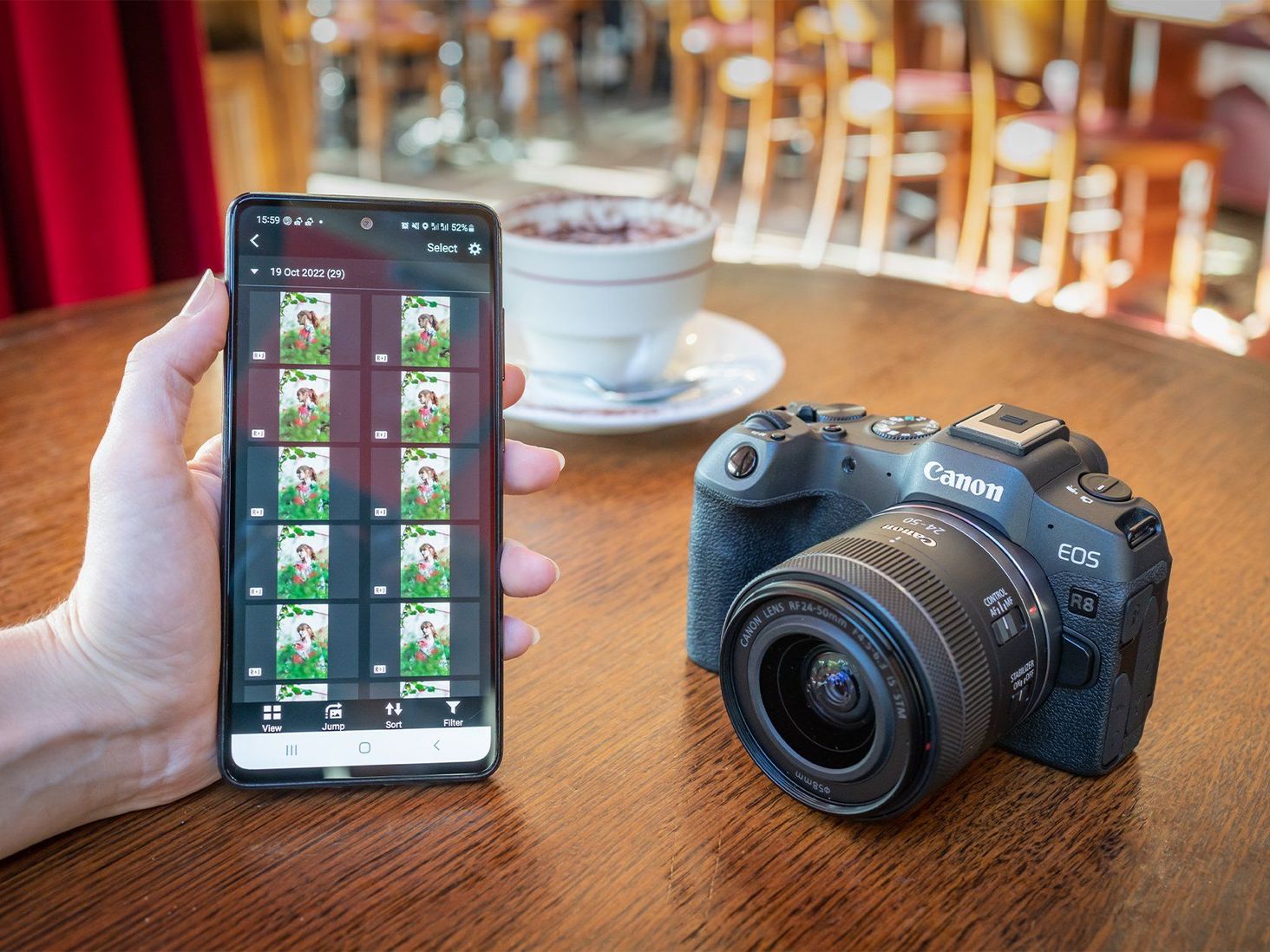 Canon EOS R8 lifestyle 6