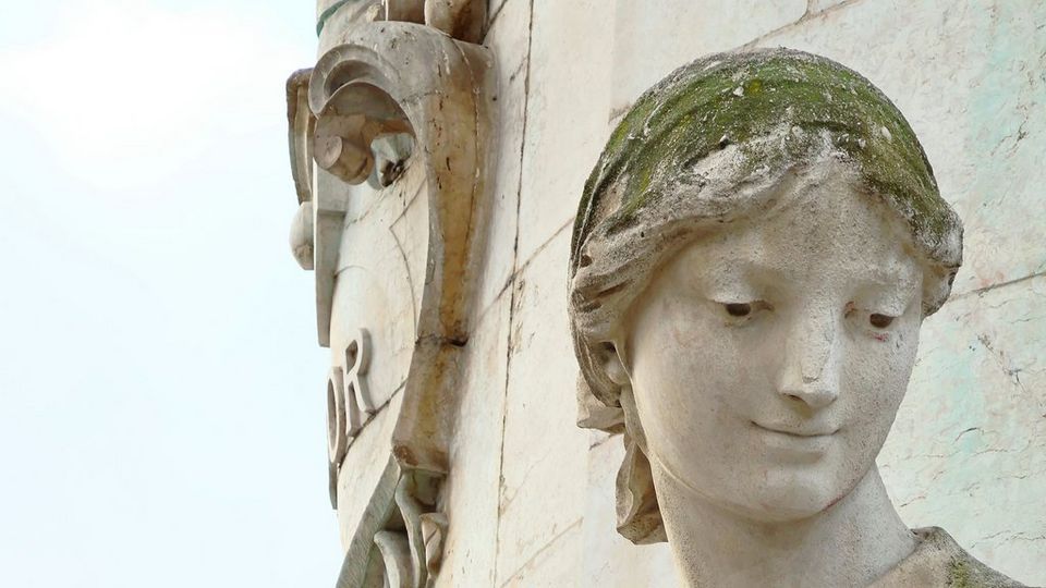 Canon obiektyw rzeźba