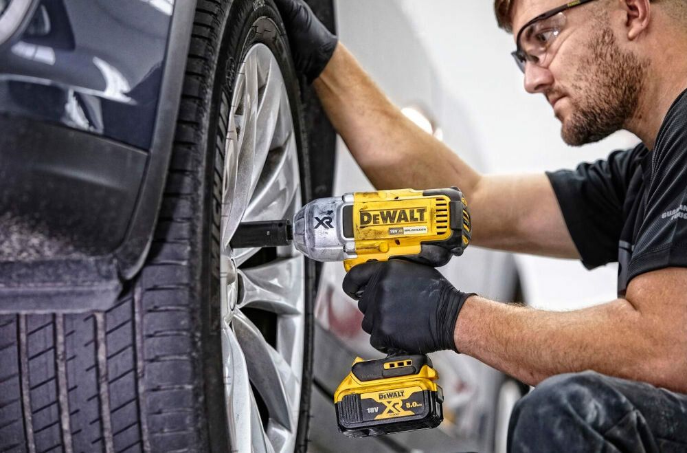 DeWalt DCF899N_3