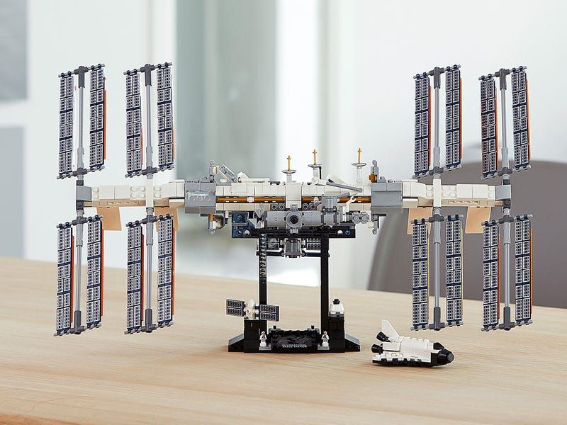 LEGO Ideas 21321 - 5