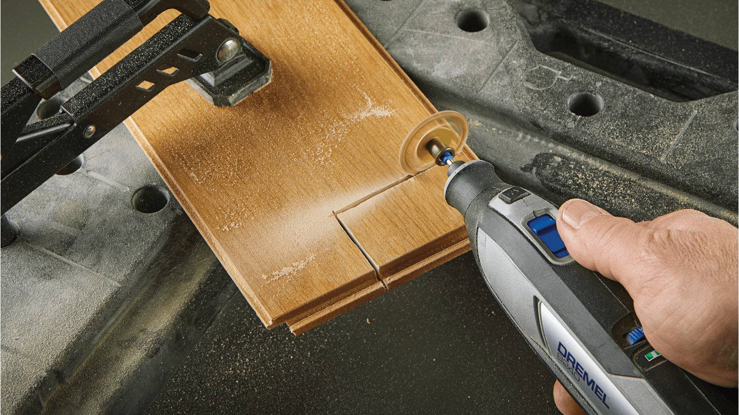 Dremel 8240-5/65 - 2