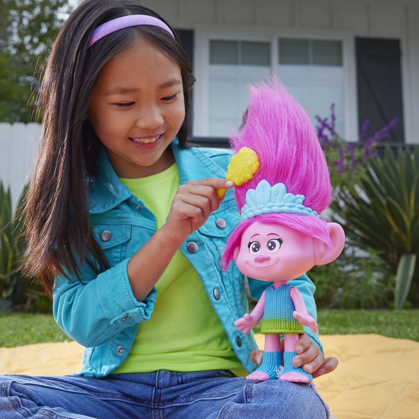 Mattel Trolls Poppy Lalka światła i dźwięki2