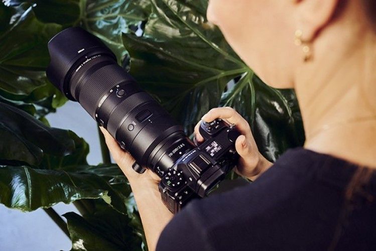 Nikon
