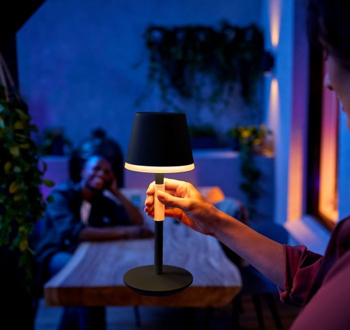Philips Hue lampa Go czarna przenośna