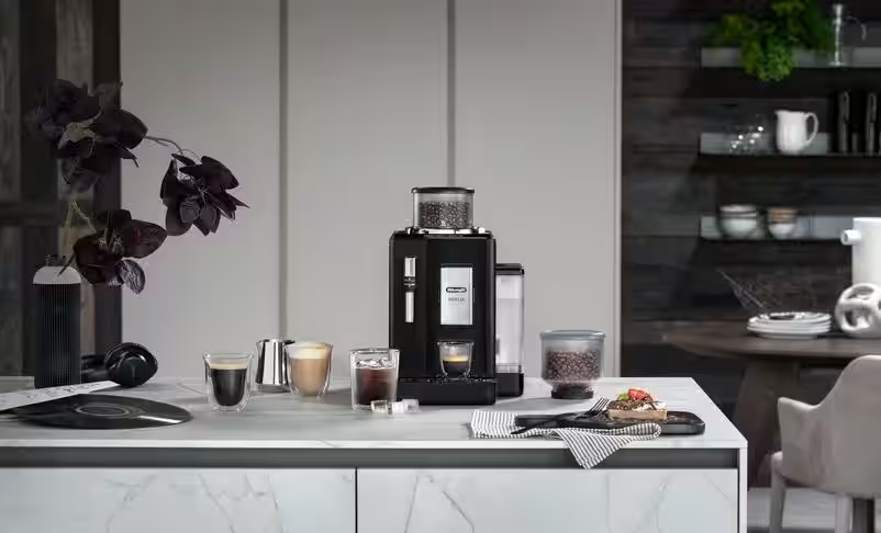 De'Longhi Rivelia EXAM440.35.B lifestyle