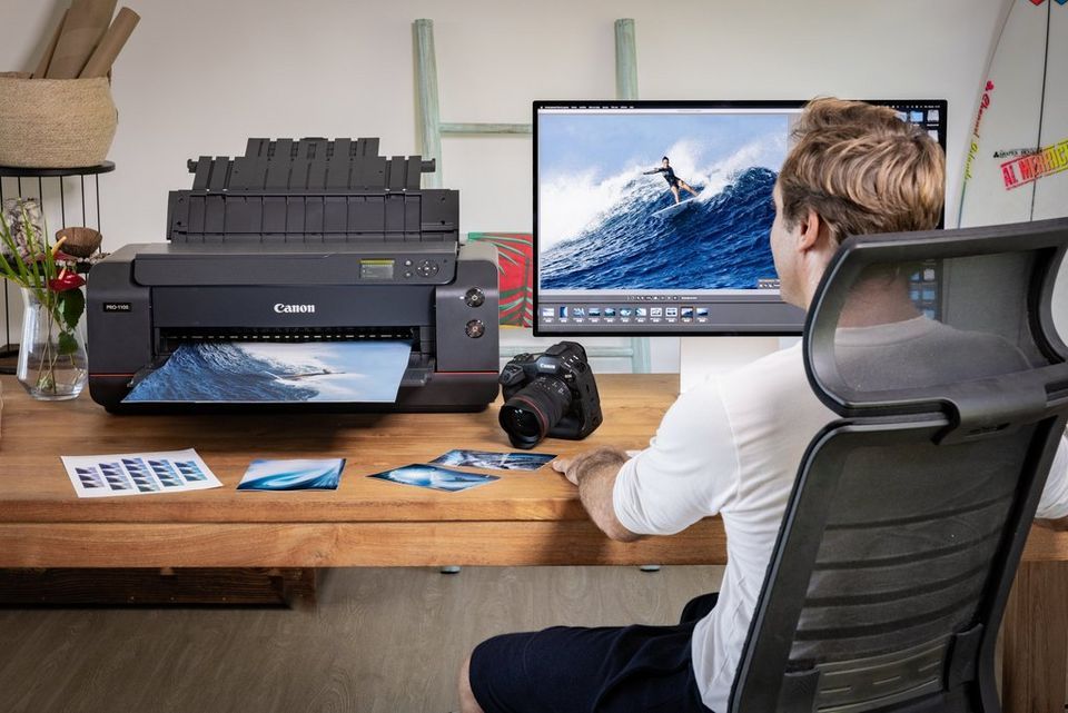 Canon imagePROGRAF PRO-1100 mężczyzna