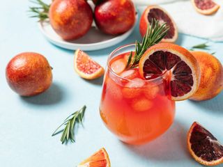 Przepisy na proste drinki z wódką. Propozycje prostych drinków z wódką smakową