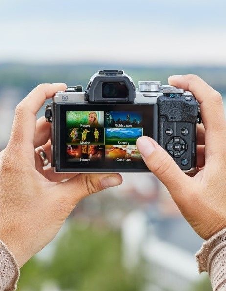 Olympus OM-D E-M10 Mark IV