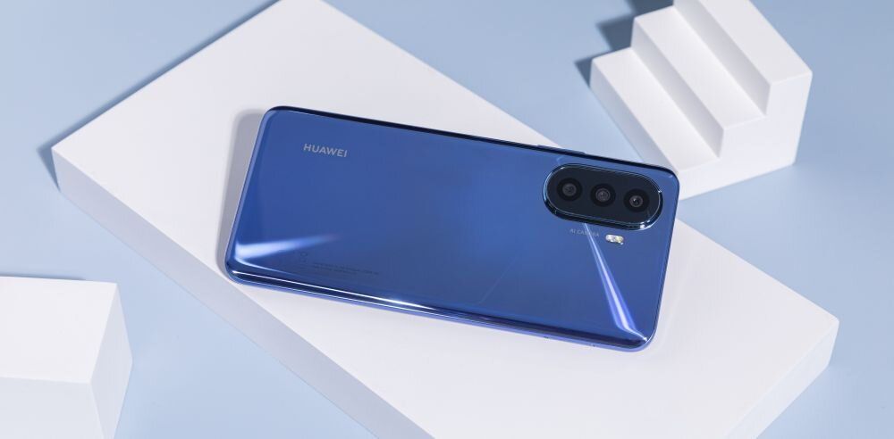 HUAWEI nova Y70