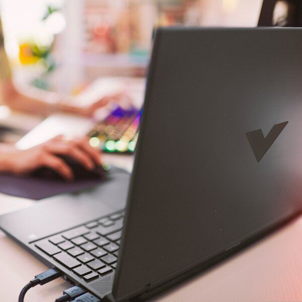 HP Victus 15-fb0222nw - 3