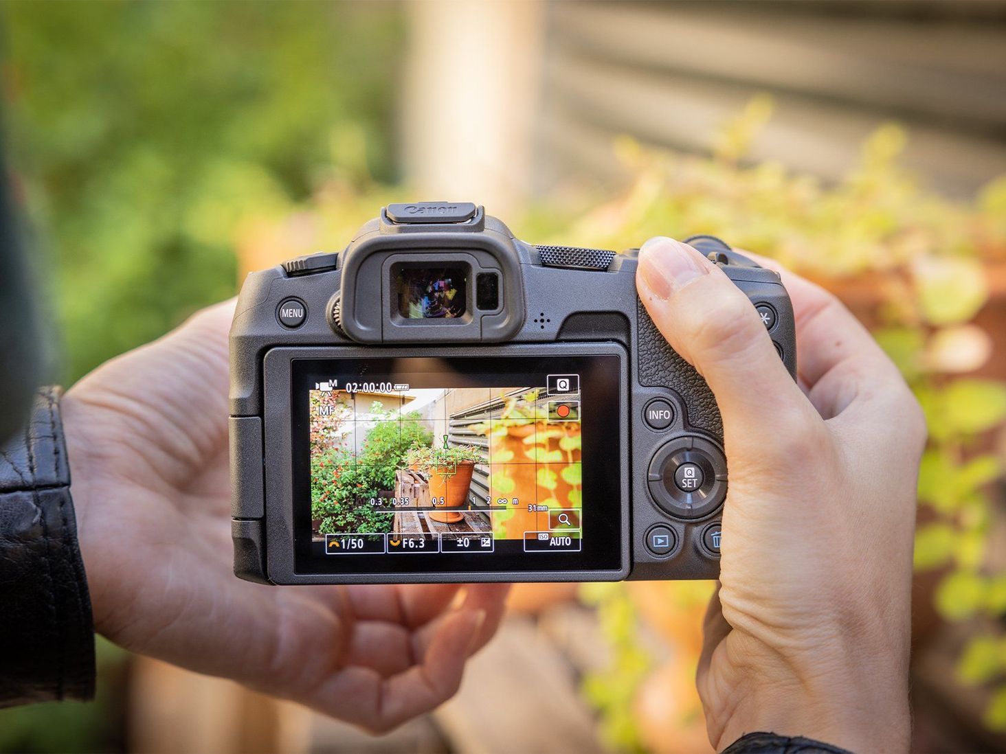 Canon EOS