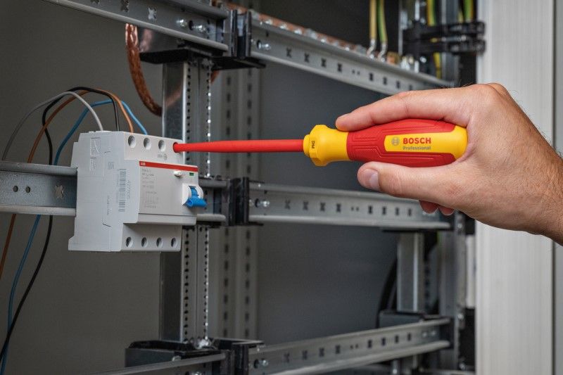 Bosch Wkrętak VDE - 1