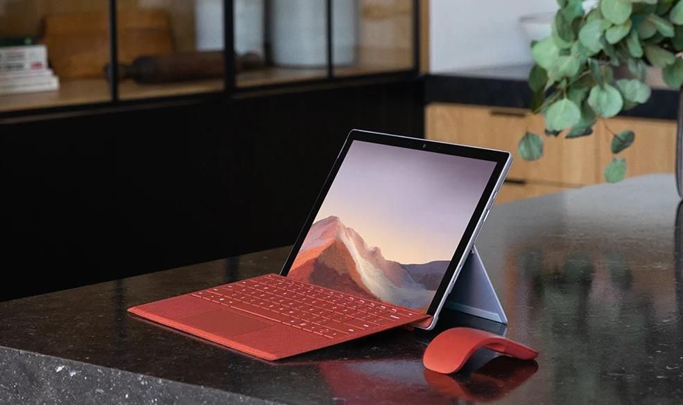 Microsoft Surface Pro 7+