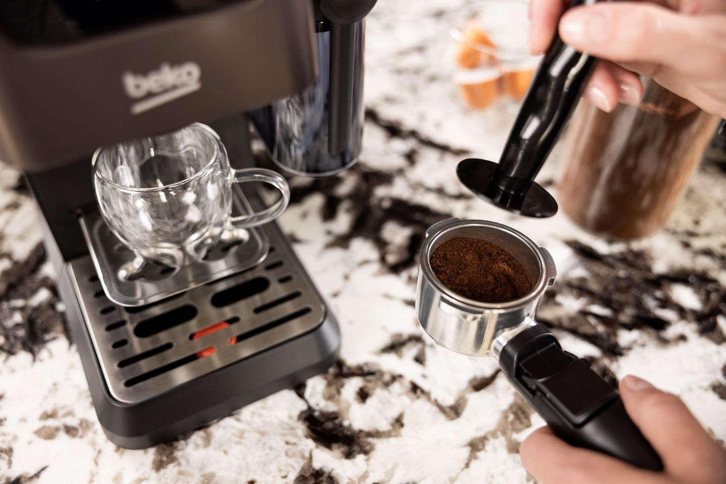 Beko CaffeExperto CEP5464DX_4