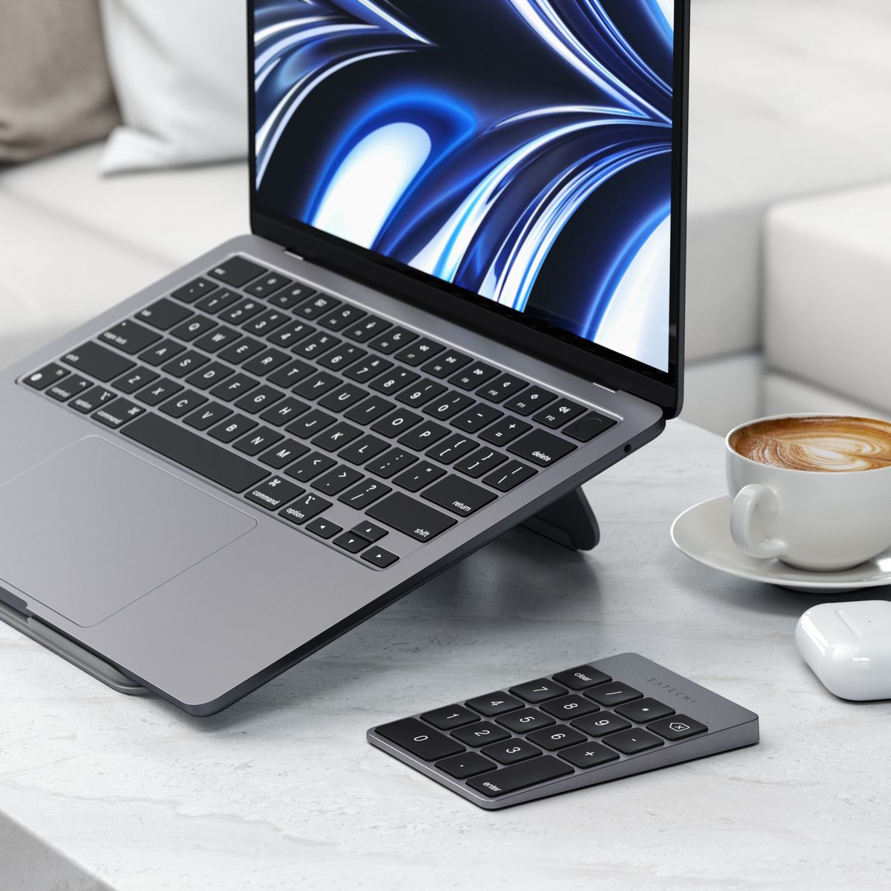 Satechi Slim Wireless Keypad skumulator