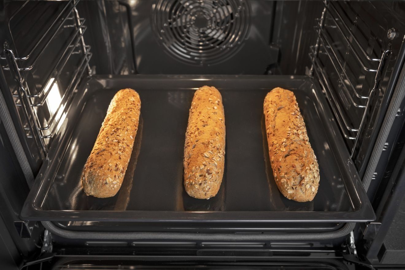 Hisense piekarnik Even Bake