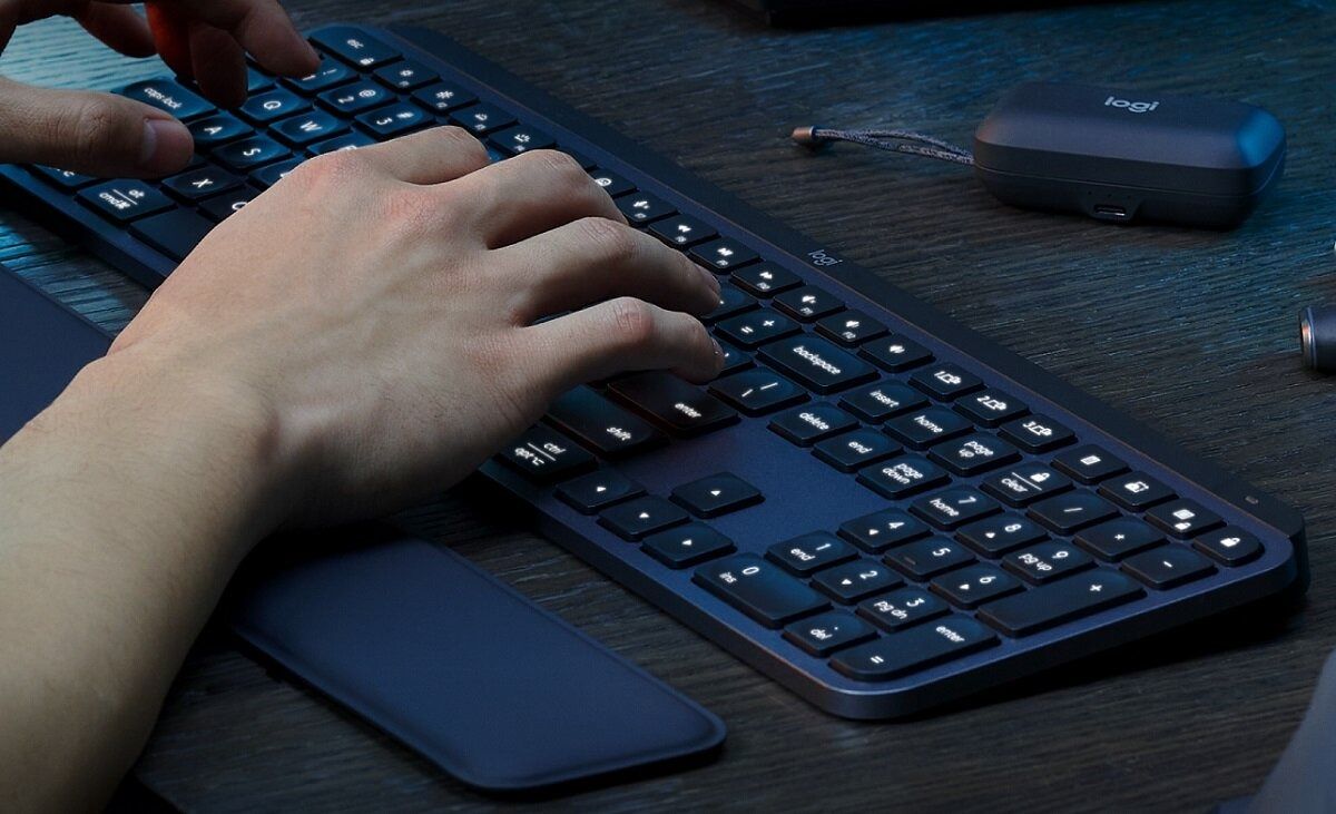 Logitech MX Keys S Plus Grafitowy - 1