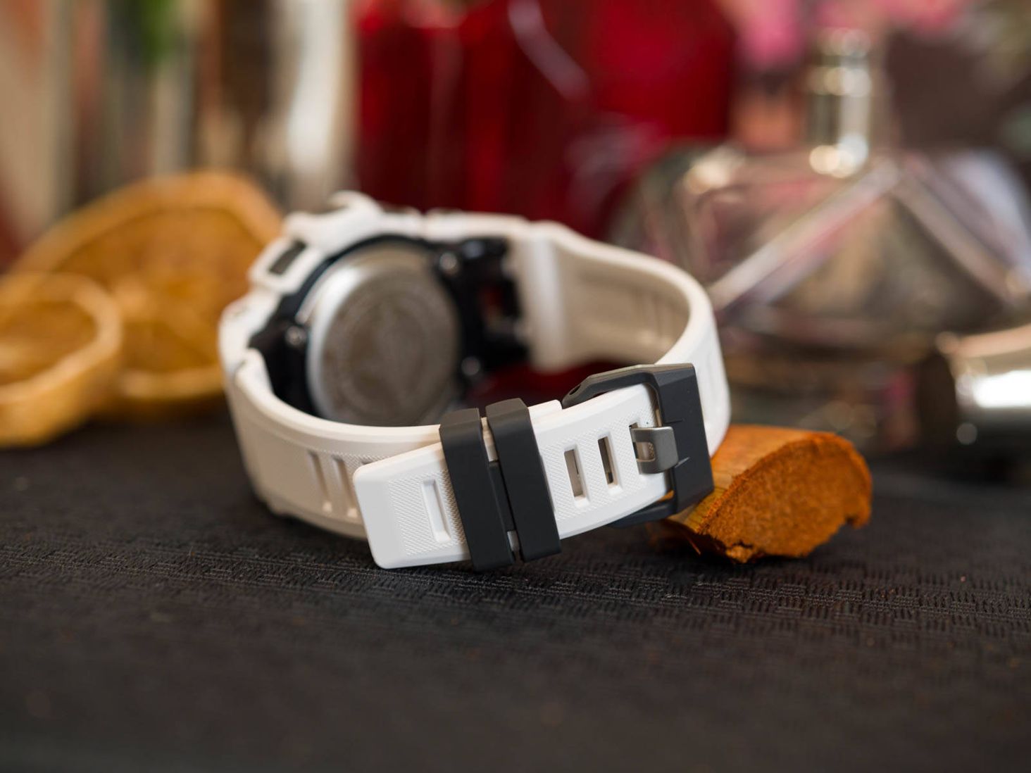 Casio zegarek biały