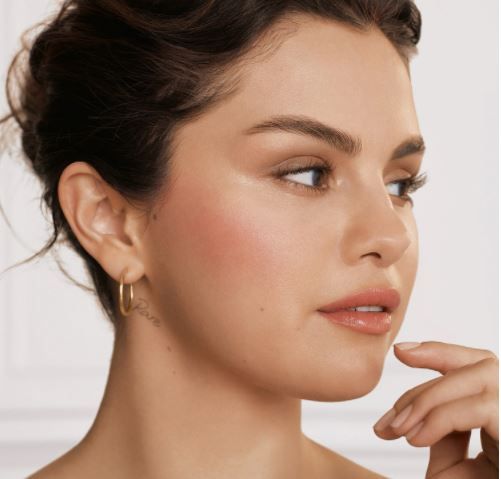 RARE BEAUTY Soft Pinch Liquid Blush Róż w płynie