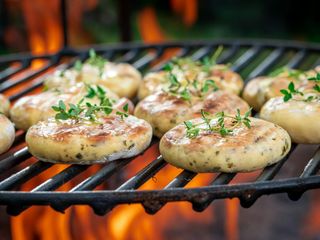 grill trójnóg