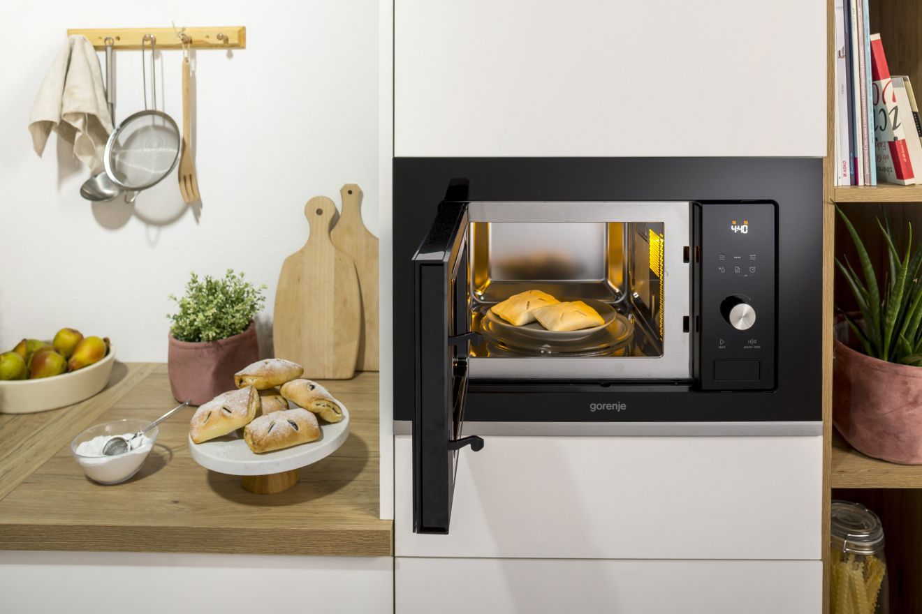 Gorenje mikrofalówka przód otwarty
