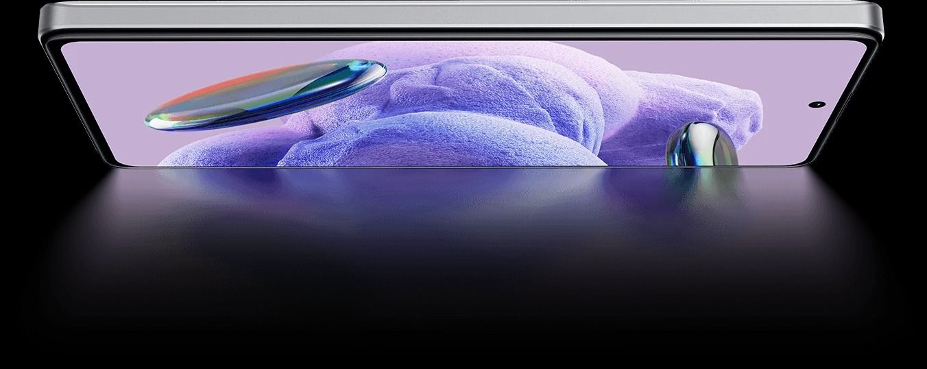 Wyrazisty wyświetlacz Flow AMOLED