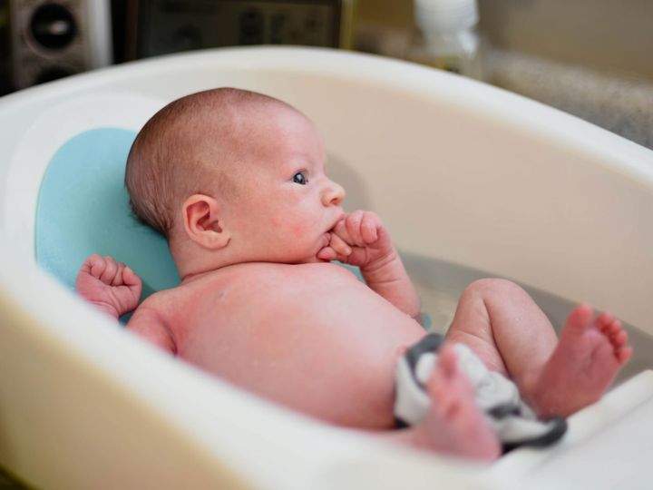 co do kąpieli dla noworodka