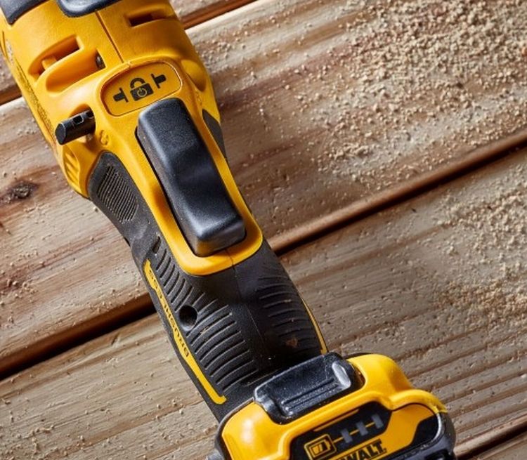 DeWALT