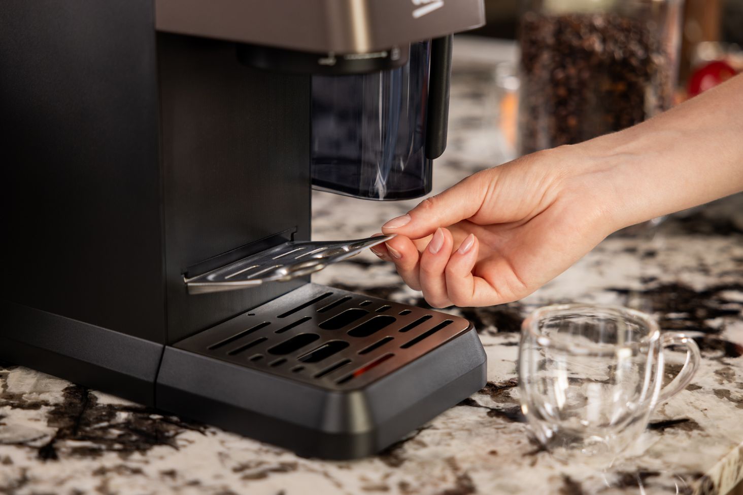 Beko CaffeExperto CEP5464DX_8
