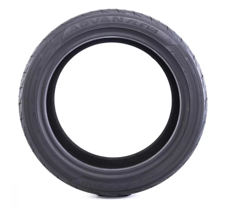 Yokohama Advan Fleva V701 225/45R17 94W - 2