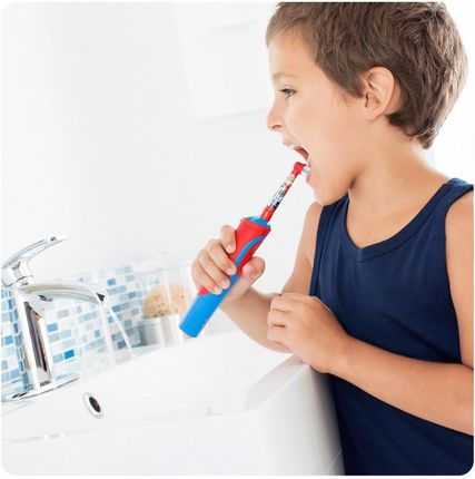 Szczoteczka elektryczna Oral-B Stages Power Star Wars Box + 2 Końcówka - zdjęcie 4