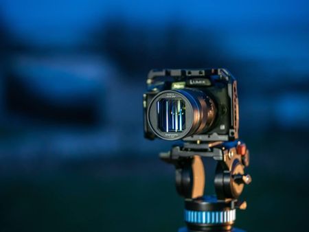 Sirui Anamorphic Lens 1,33x 75mm f/1.8 Canon EF-M - zdjęcie 2