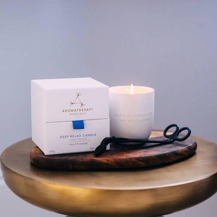 Aromatherapy Associates Deep Relax Candle Świeca Z Wegańskiego Wosku 1szt. 98254 - zdjęcie 2