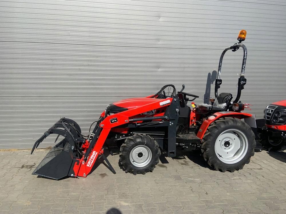 Zdjęcie VST Fieldtrac 927 z ładowaczem czołowym - Sobótka